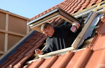 Pose de fenêtres de toit Velux à Genté